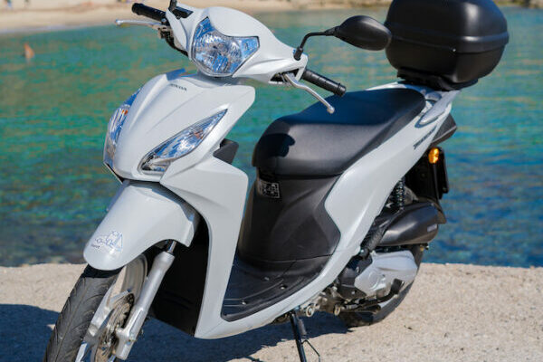 Scopri di più sull'articolo Noleggio scooter all’isola d’Elba: come scegliere il modello